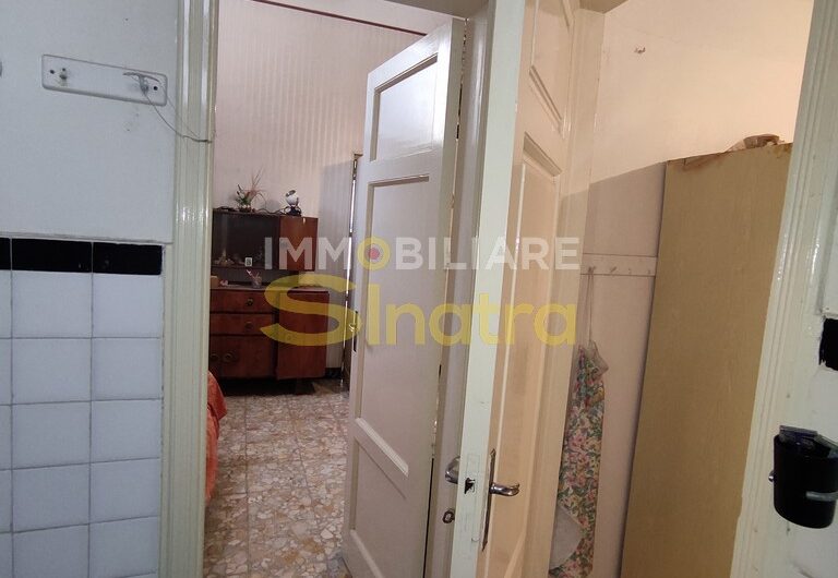 B-491 PATERNO’ – VIA CHIARA (Zona Via Vitt. Emanuele)