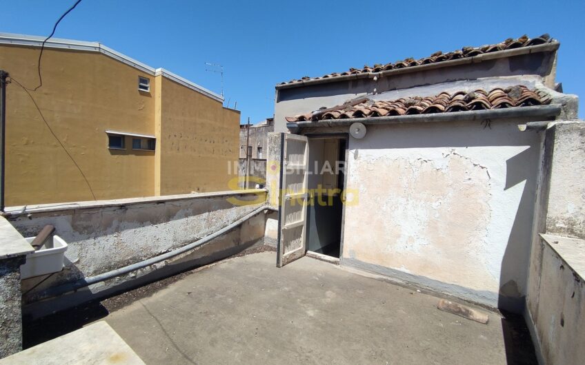 B-491 PATERNO’ – VIA CHIARA (Zona Via Vitt. Emanuele)